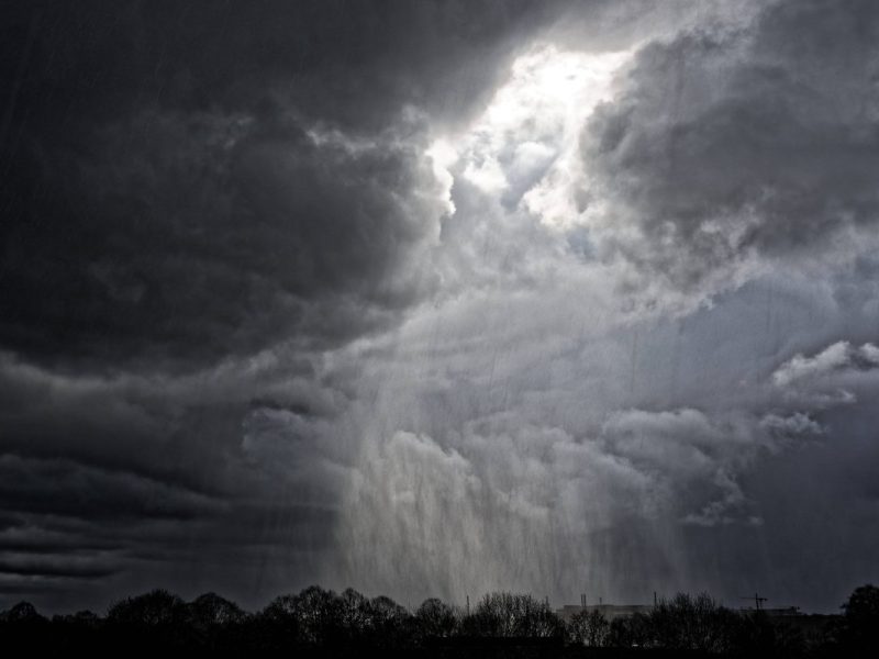 Wetter in Niedersachsen: Sturm und Regen im Anmarsch! Experte warnt vor Tornadogefahr