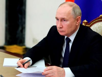Putin versichert in einem Video, dass Russland angeblich keine anderen Länder angreifen könnte.