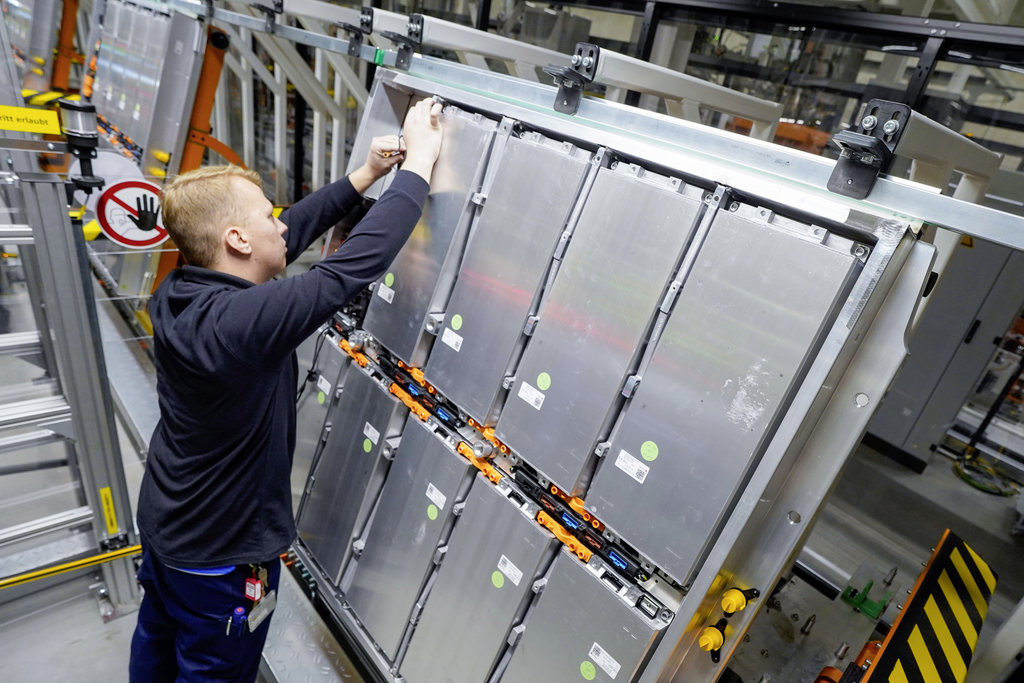 Leidet ein Werk bei VW, leidet meist auch ein anderes. Die Flaute auf dem E-Auto-Markt macht sich nicht nur im E-Werk Zwickau bemerkbar...