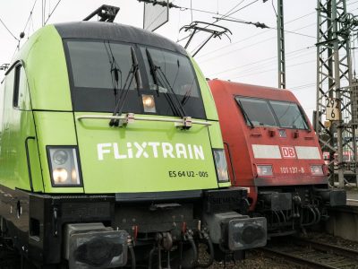 Deutsche Bahn: Kunden haben ab sofort eine Alternative. Flixtrain rüstet auf.
