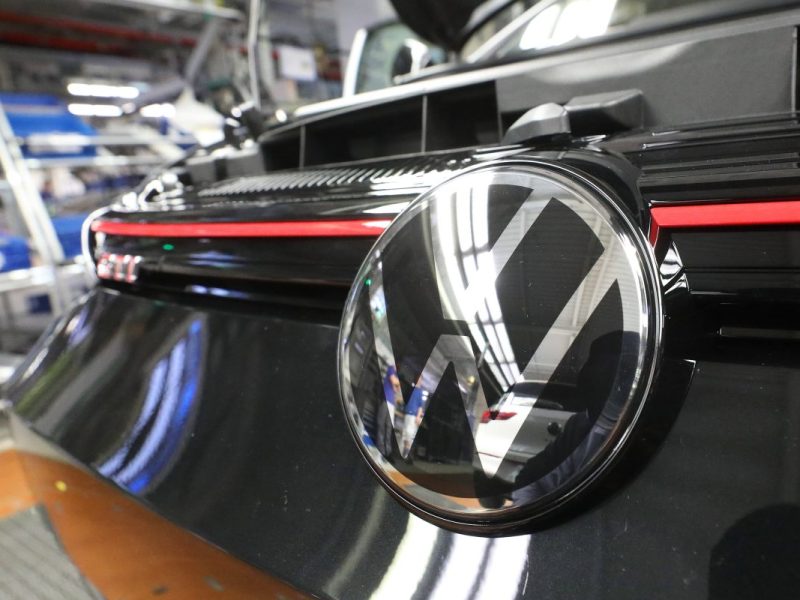 VW und Co.: Experte mit knallharter Verbrenner-Ansage – „Wer will denn ernsthaft glauben?“