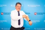 Gesundheitsminister Andreas Philippi ruft die Menschen in Niedersachsen dazu auf, sich fÃ¼r die ErkÃ¤ltungssaison zu wappnen.