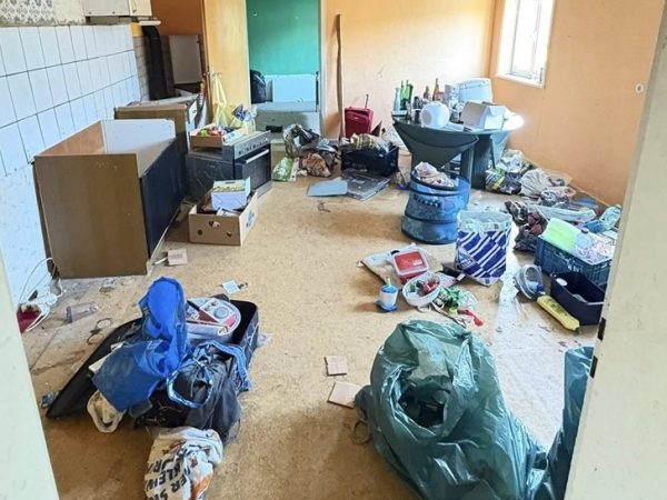 Salzgitter: Üble Messie-Wohnung entdeckt! „Plötzlich und ohne Abmeldung verlassen“