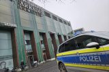 Polizeiwagen vor dem Schloss Braunschweig