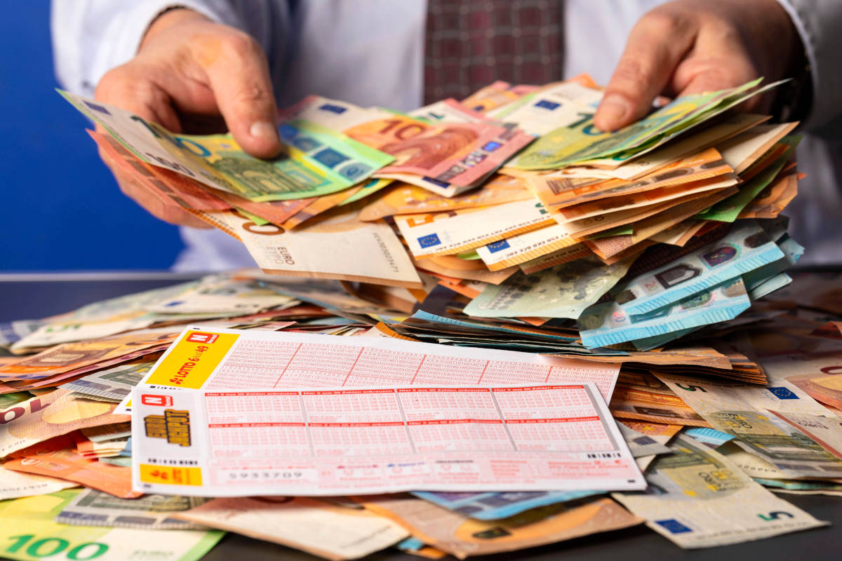 Lotto-Spieler-knackt-Millionen-Jackpot-er-hat-direkt-Todesangst