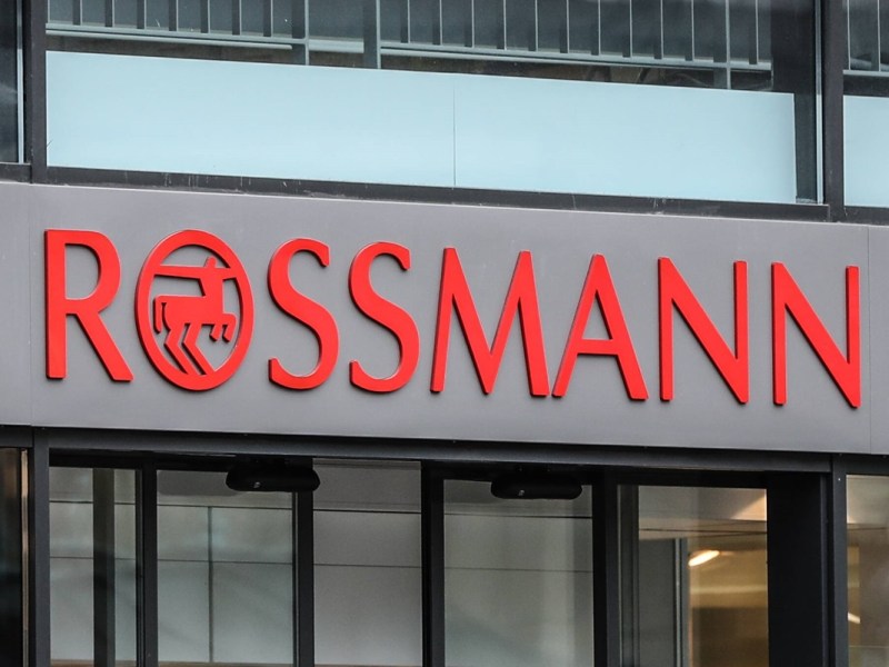 Rossmann in Niedersachsen: Mitarbeiterin packt aus! Selbst ihre Kollegen wussten es nicht
