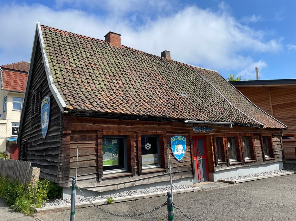 Skiverleih "Ski Bähr" Außenansicht