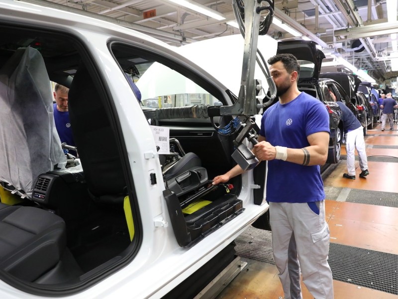 VW: Interne Mitteilung enthüllt – 14.000 Mitarbeiter dürfen bald gehen