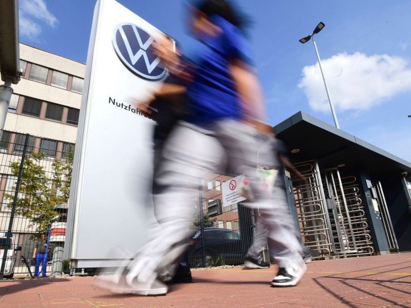 VW zahlt Mega-Abfindungen – DAS müssen die Mitarbeiter jetzt wissen