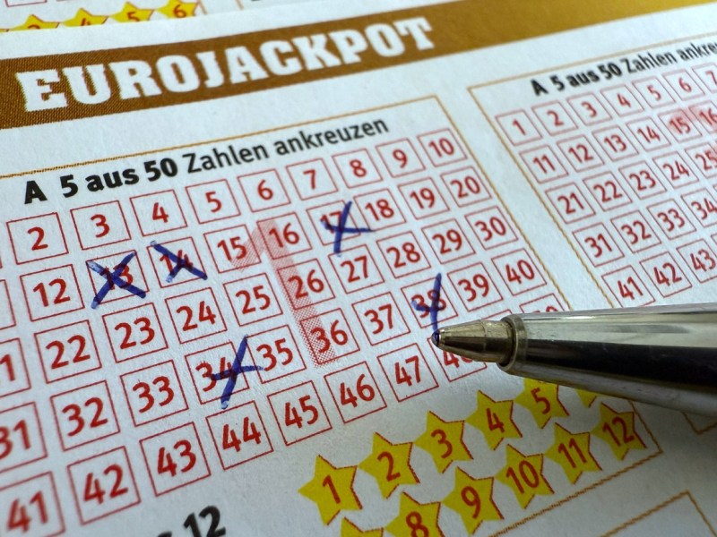 Lotto-Gewinnerin kassiert Millionen – plötzlich steht sie vor einer harten Entscheidung