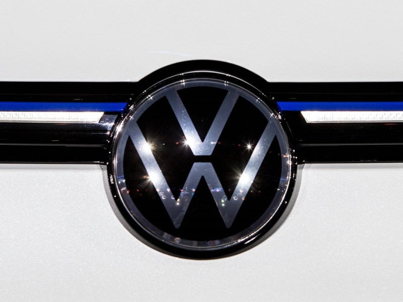 VW Golf kann einpacken! Dieser Wagen stößt den Klassiker vom Thron