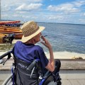 Harald aus Hannover genießt den Blick auf das Steinhuder Meer.