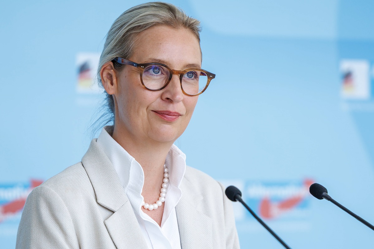 Weidel-Truppe-frisst-Kreide-f-r-die-Macht-H-cke-Fl-gel-sabotiert-neue-AfD-Strategie