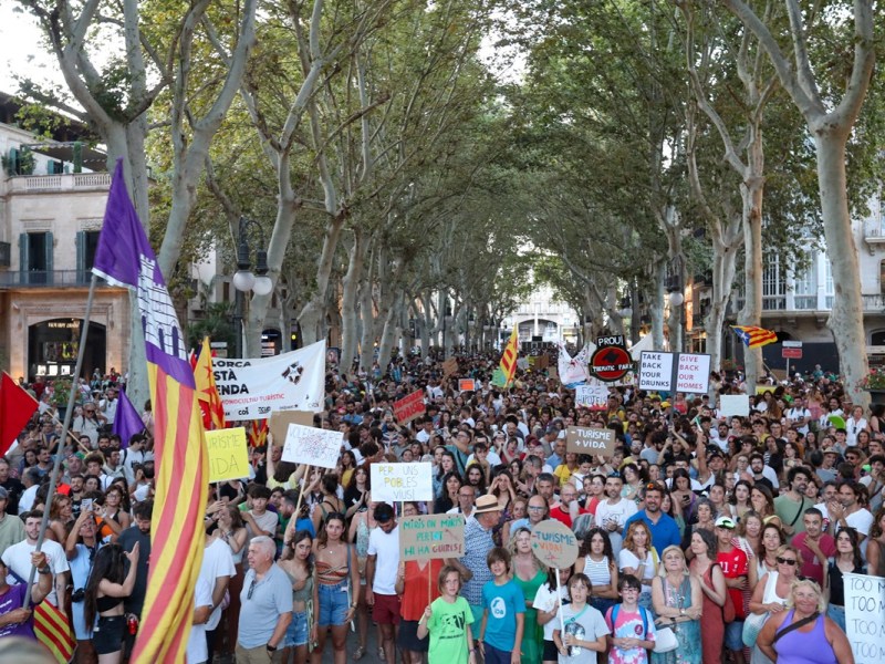 Deutsche auf Mallorca nicht mehr willkommen? Politiker schlagen Alarm!
