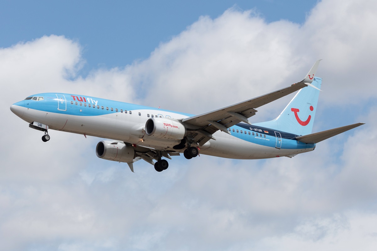 Nach-spontaner-Landung-einer-Tui-Maschine-Passagiere-fix-und-fertig-Habe-geweint-