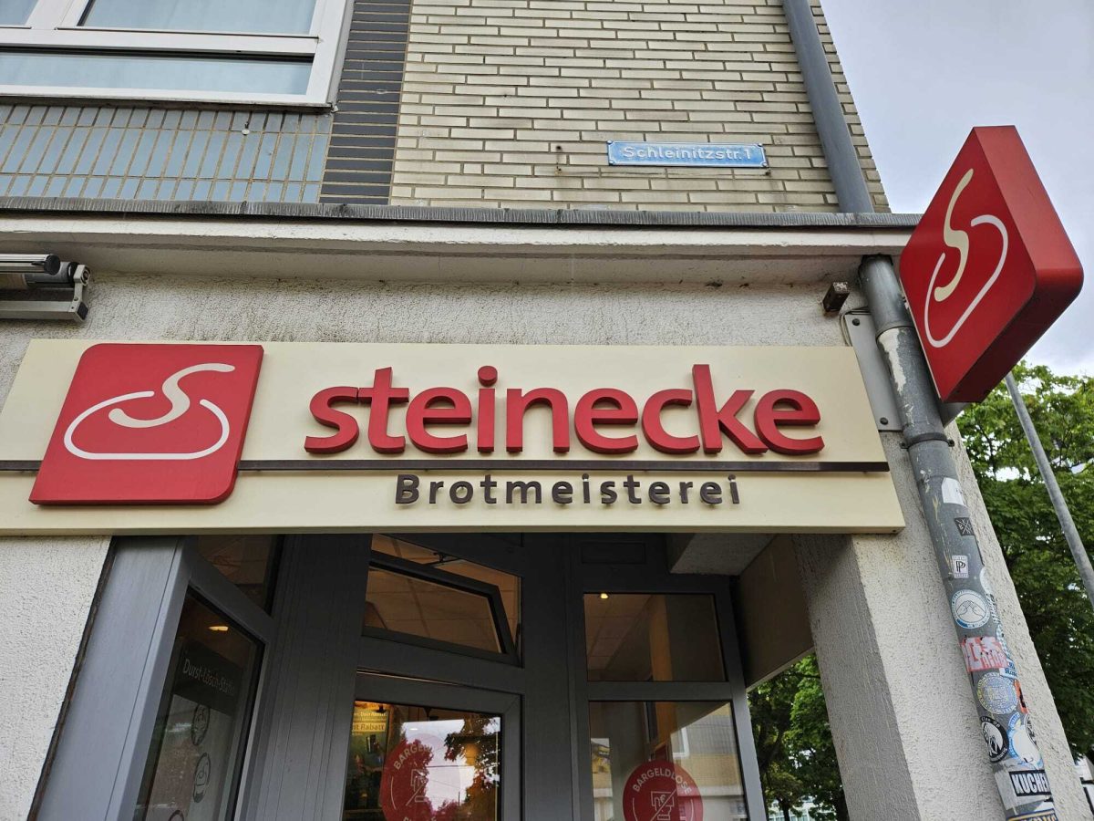 Steinecke-Filiale verbannt Bargeld in Braunschweig! „Lächerlich und peinlich“